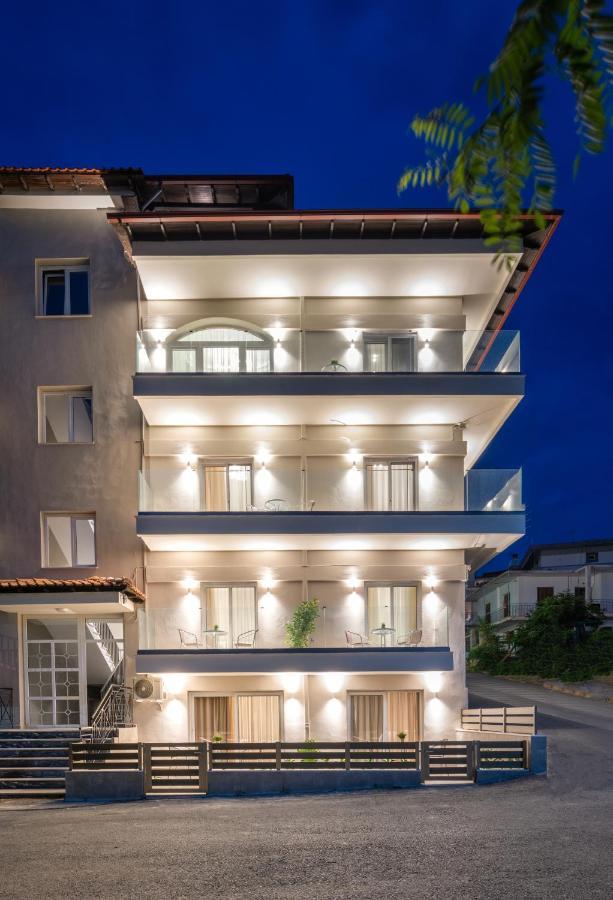 Olenia Luxury Apartments 3 Néos Marmarás Exterior foto